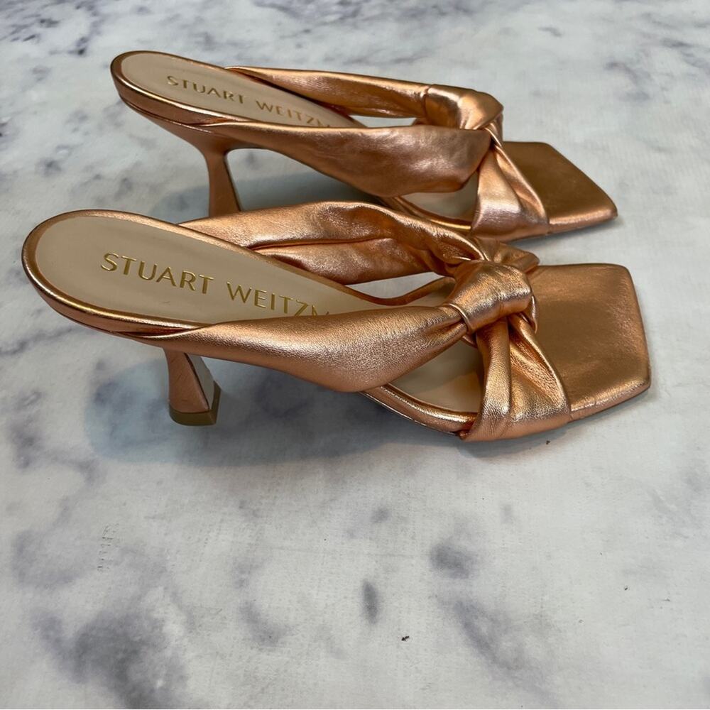 Stuart Weitzman Playa Metallic Knot Sandals Kitten Heel Mules Sz 7 - Picture 5 of 11